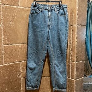 BDG woman jeans